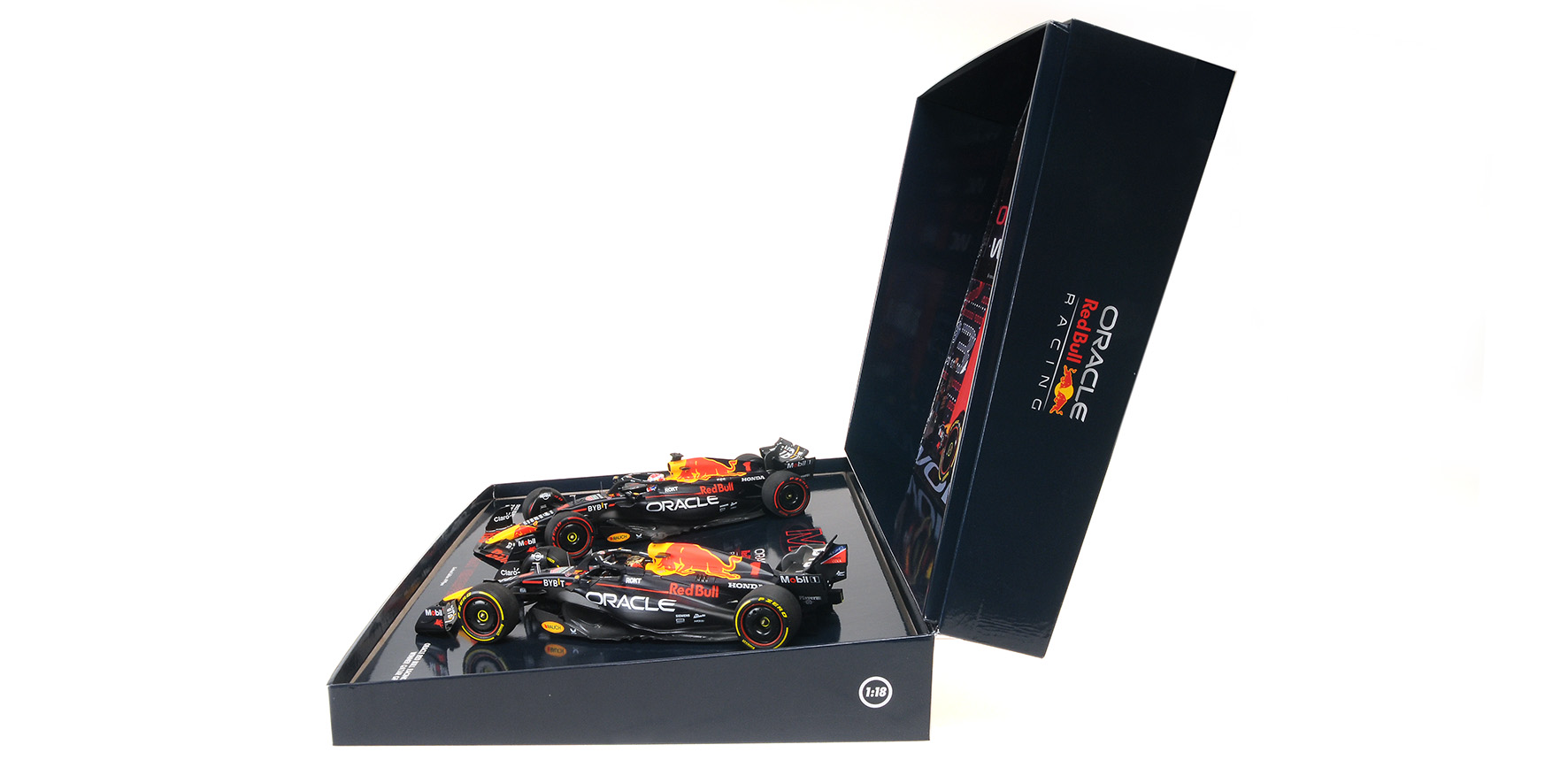 2-CAR-SET - ORACLE RED BULL RACING RB19 - MAX VERSTAPPEN - WORLD CHAMPION QATAR SPRINT & GP 2023