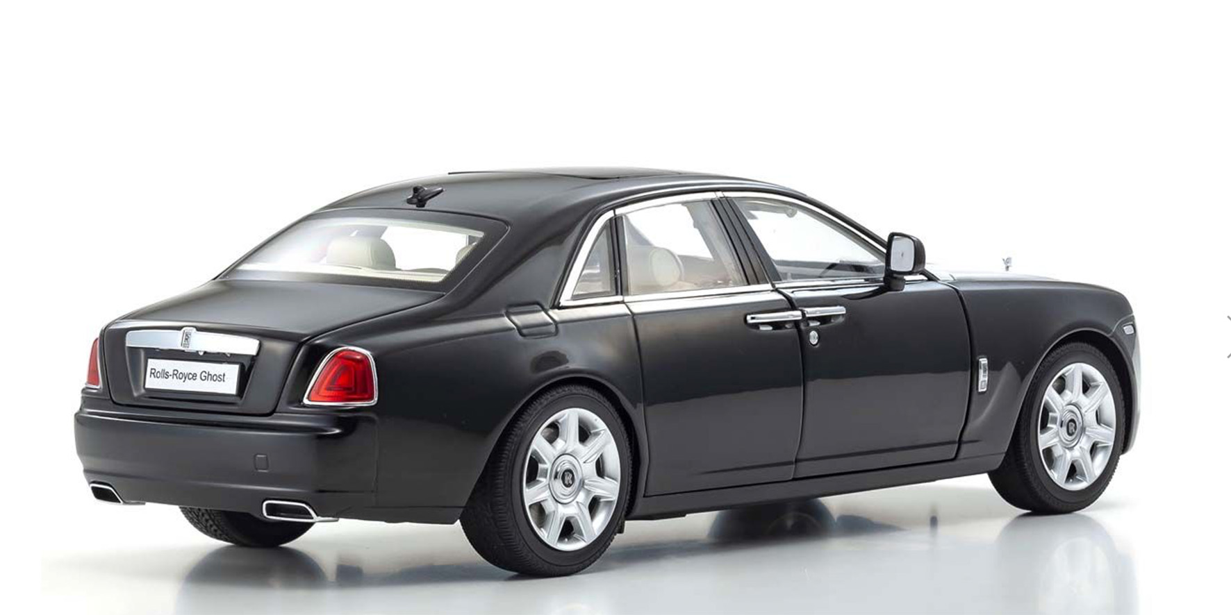ROLLS ROYCE GHOST - BLACK/SILVER (08802BKS2)