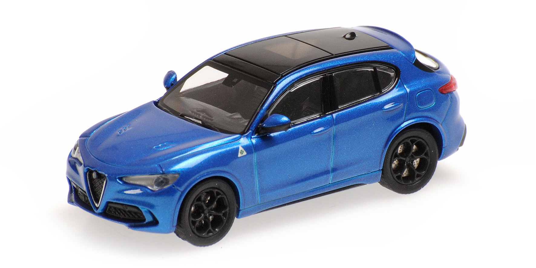 ALFA ROMEO  STELVIO QUADRIFOGLIO - 2018 - BLUE METALLIC
