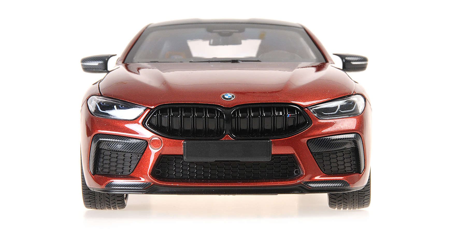 BMW M8 COUPE - RED METALLIC - 2020