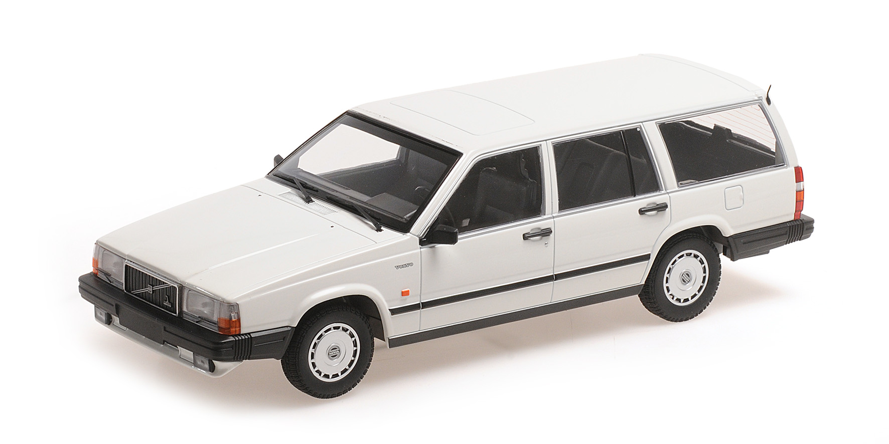 VOLVO 740 GL BREAK - 1986 - WHITE