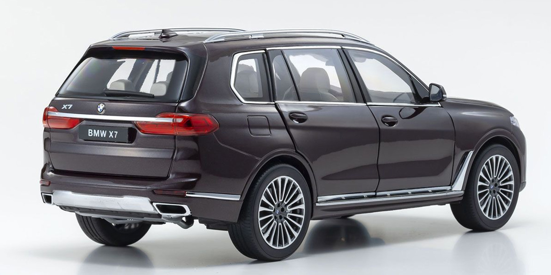 BMW X7 - AMETRIN METALLIC (08951AM)