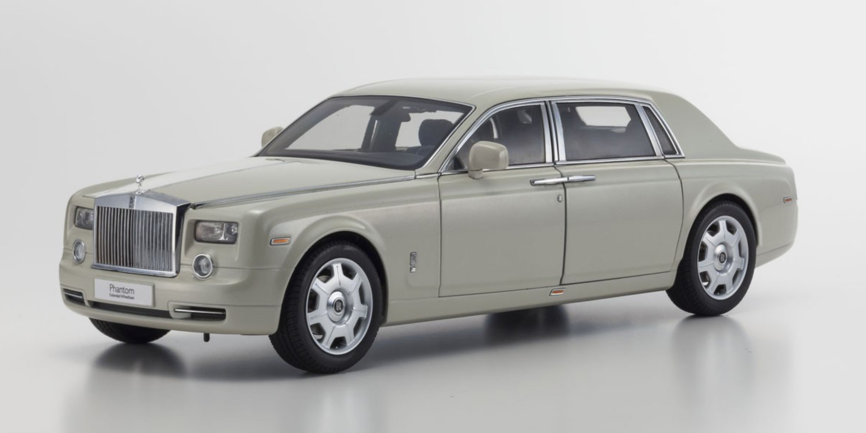 ROLLS ROYCE PHANTOM EXTENDED WHEELBASE SERIES I - CARRARA WHITE (08841CW)
