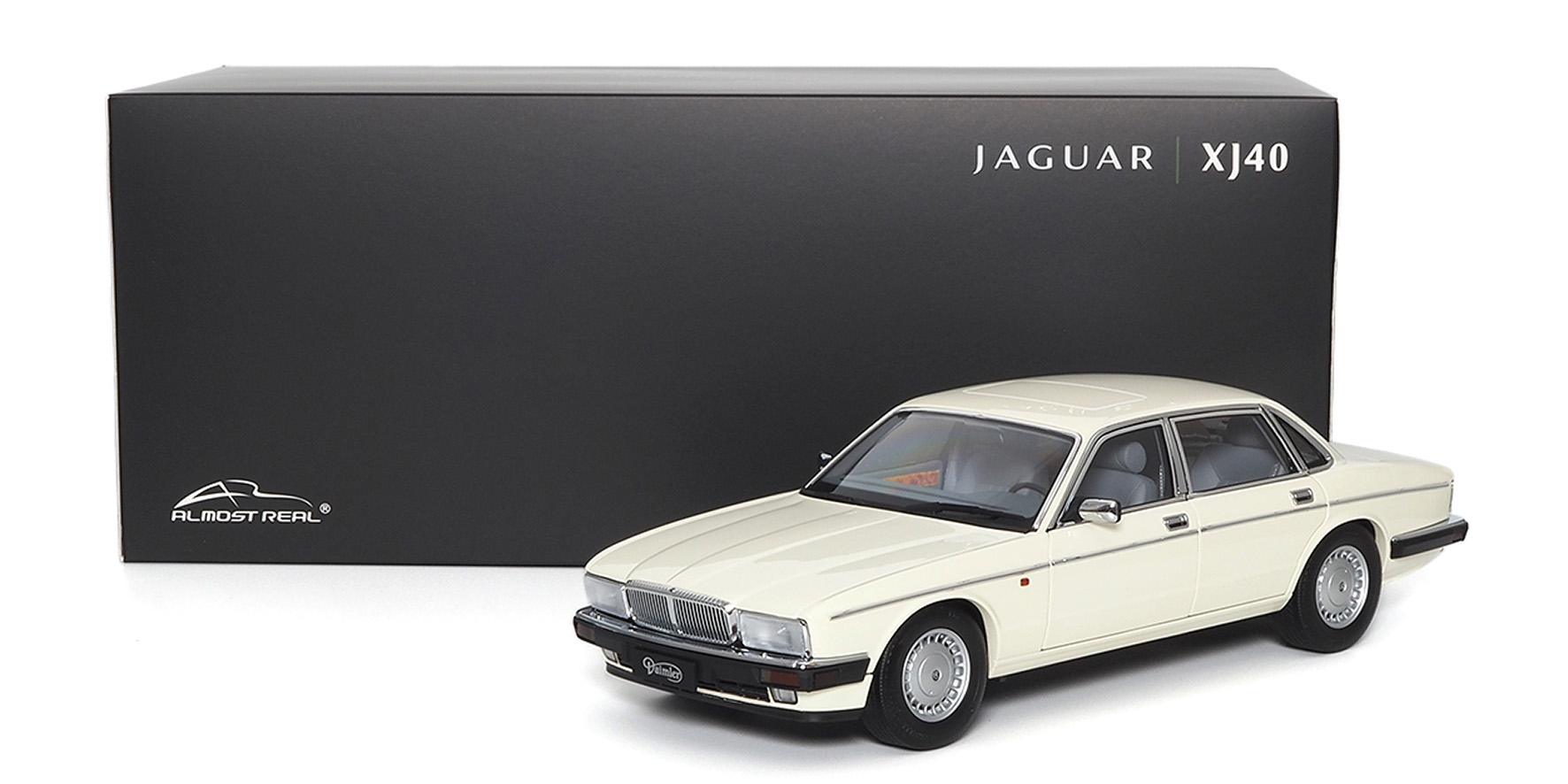 JAGUAR DAIMLER XJ6 (XJ40) - GLACIER WHITE