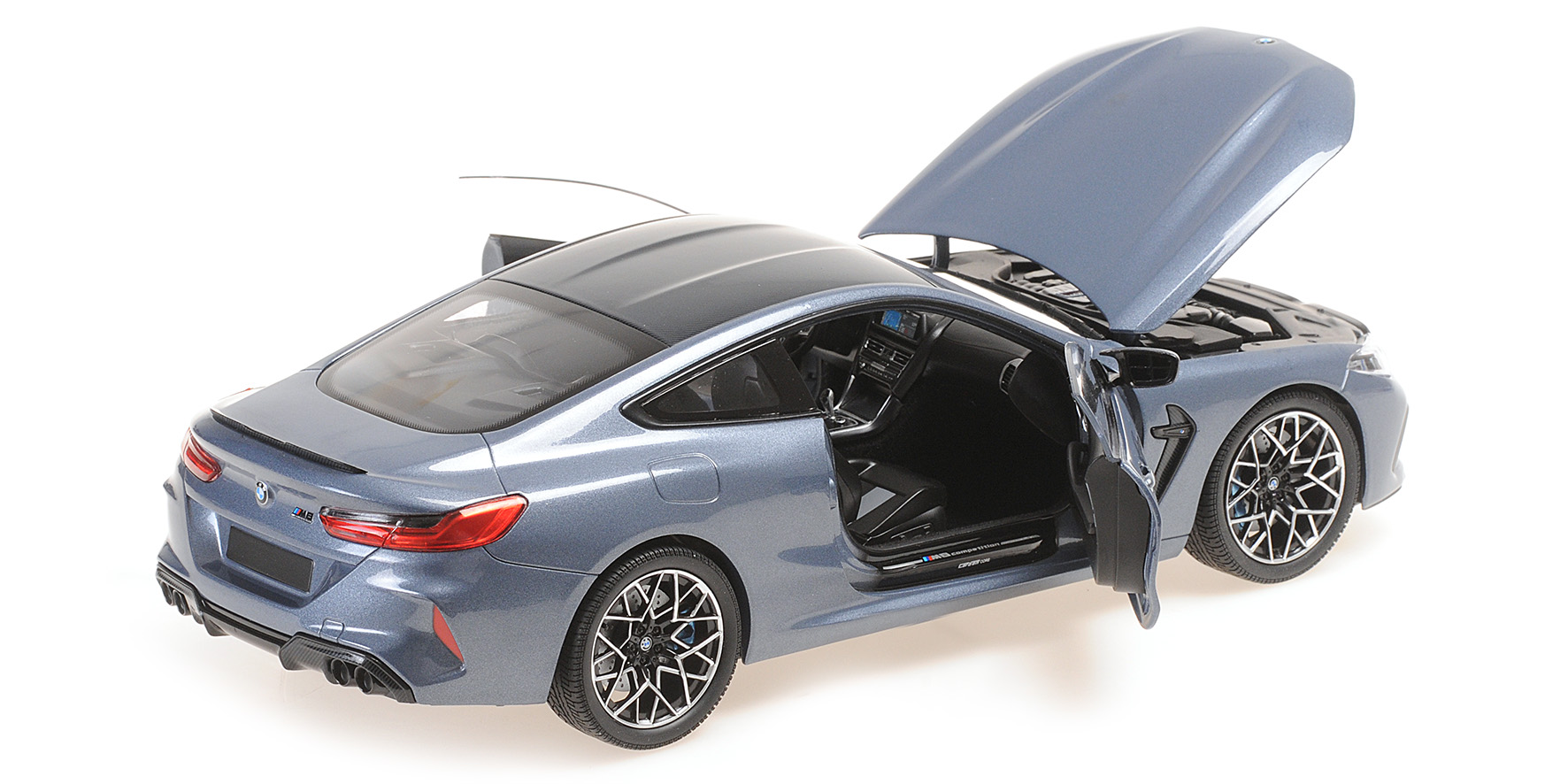 BMW M8 COUPE - BLUE METALLIC - 2020