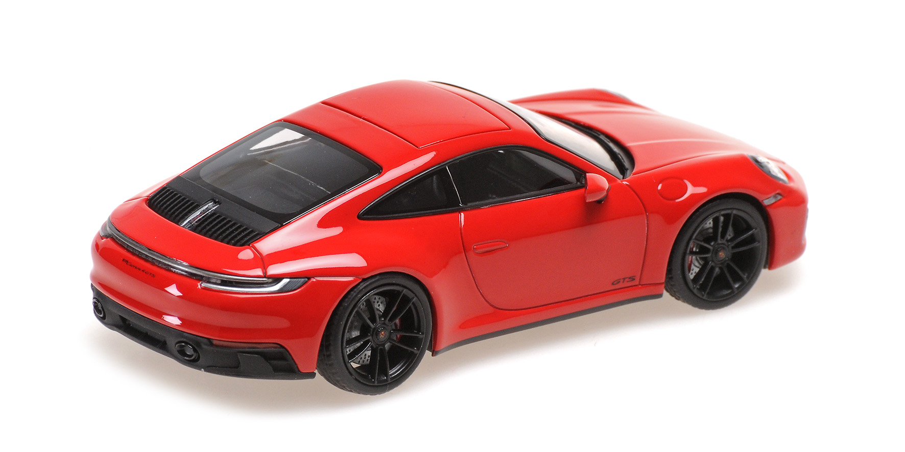 PORSCHE 911 (992) CARRERA 4 GTS - 2019 - RED