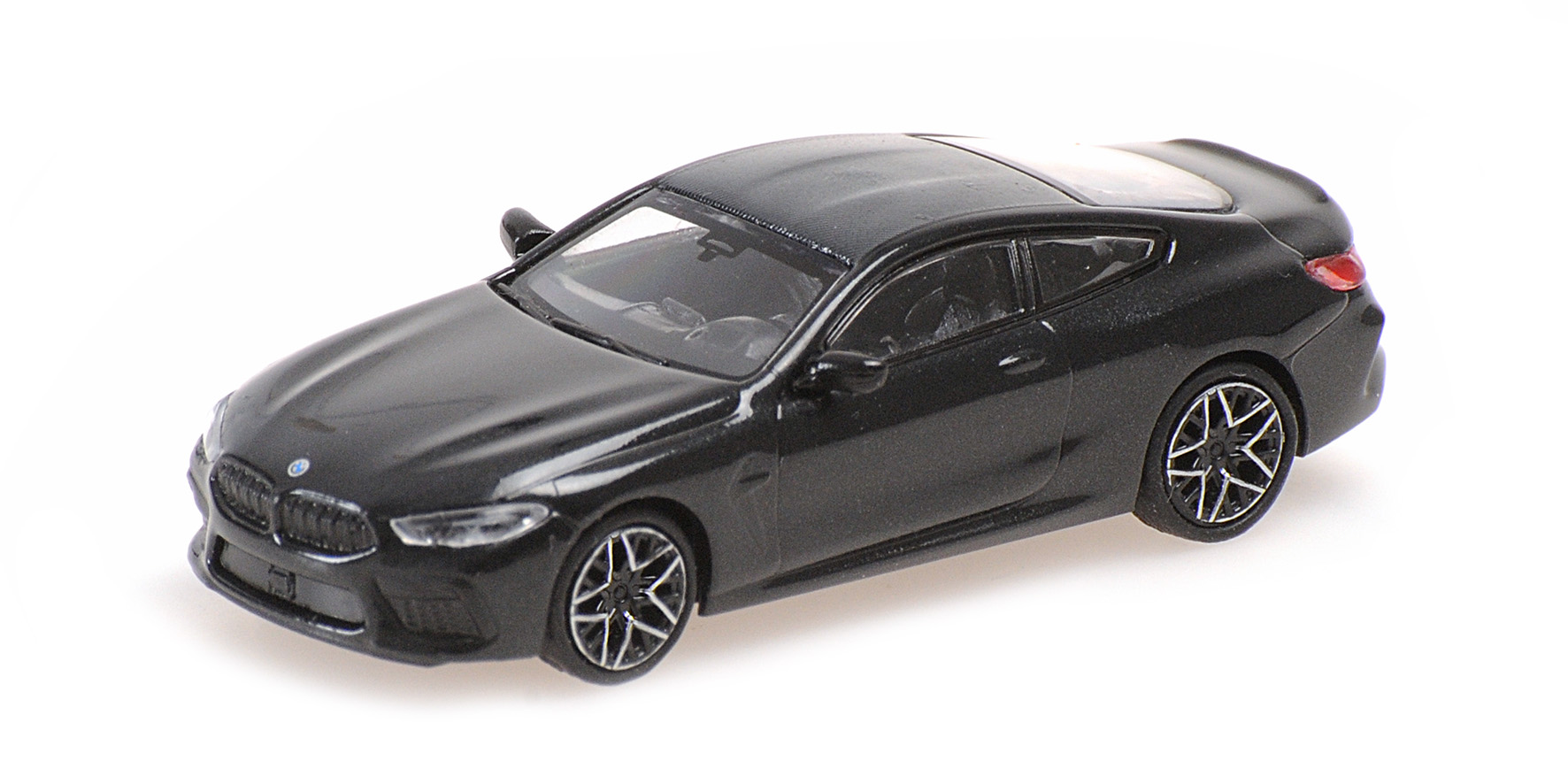 BMW M8 COUPE - 2019 - BLACK METALLIC