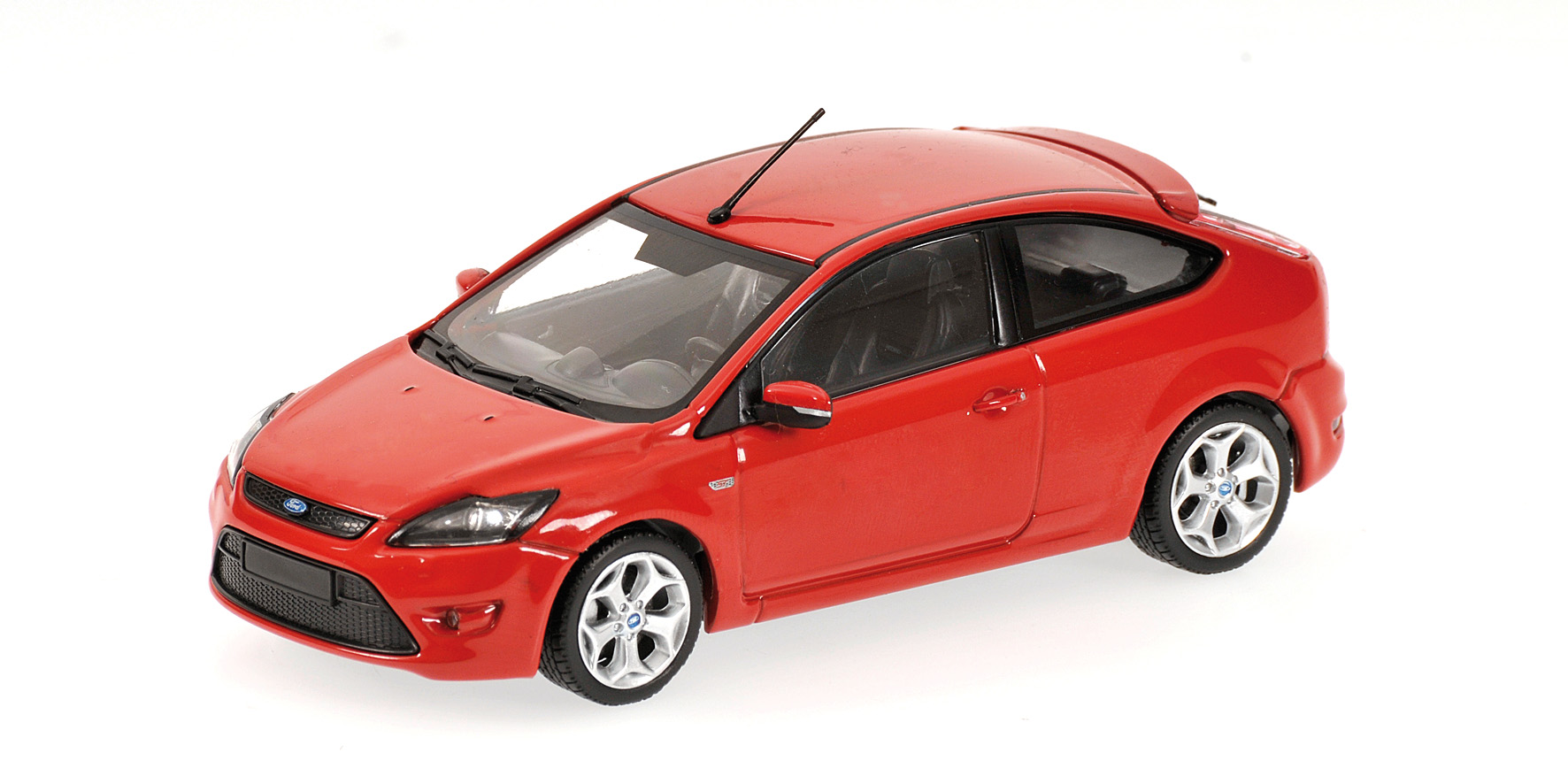 FORD FOCUS ST - 2009 - RED