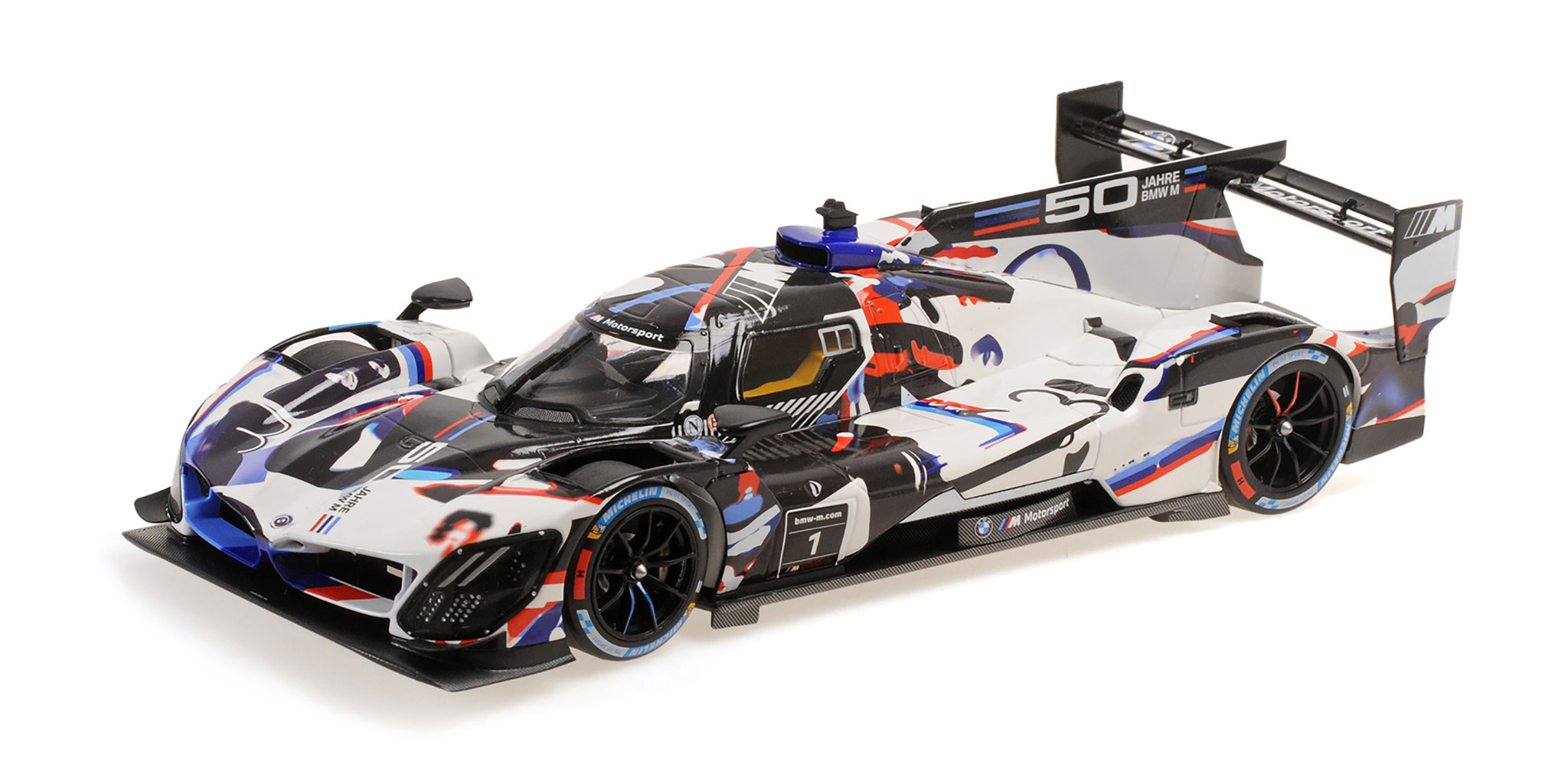 BMW M HYBRID V8 - 2022 - CAMOUFLAGE