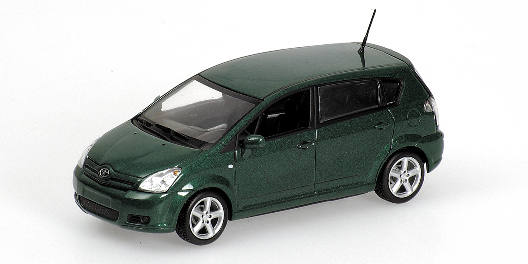 TOYOTA COROLLA VERSO - 2004 - GREEN METALLIC