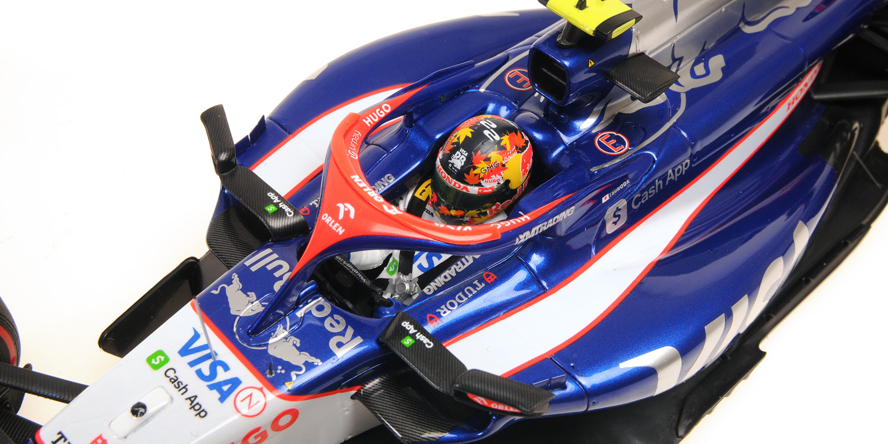 VISA CASH RB FORMULA ONE TEAM VCARB 01 - YUKI TSUNODA - 2024