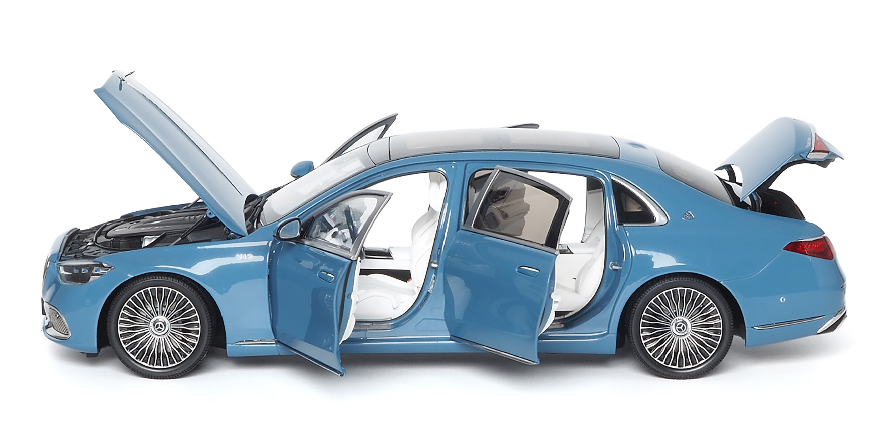 MERCEDES-MAYBACH-S-CLASS 2021 - VINTAGE BLUE
