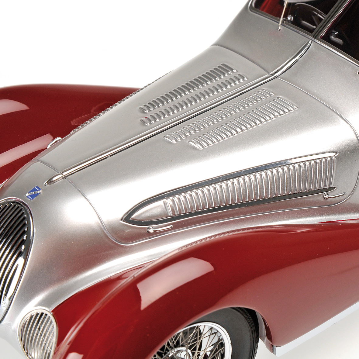 TALBOT LAGO T150-C-SS COUPÉ - 1937 - SILVER/RED