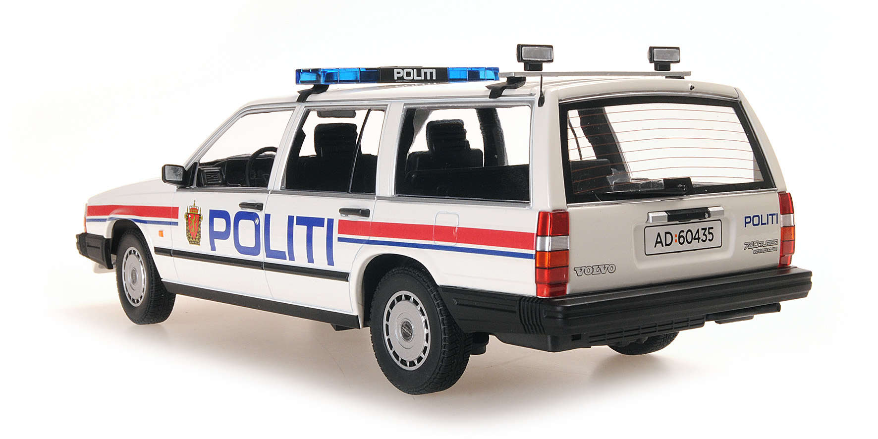 VOLVO 740 GL BREAK - 1986 - POLITI NORWAY