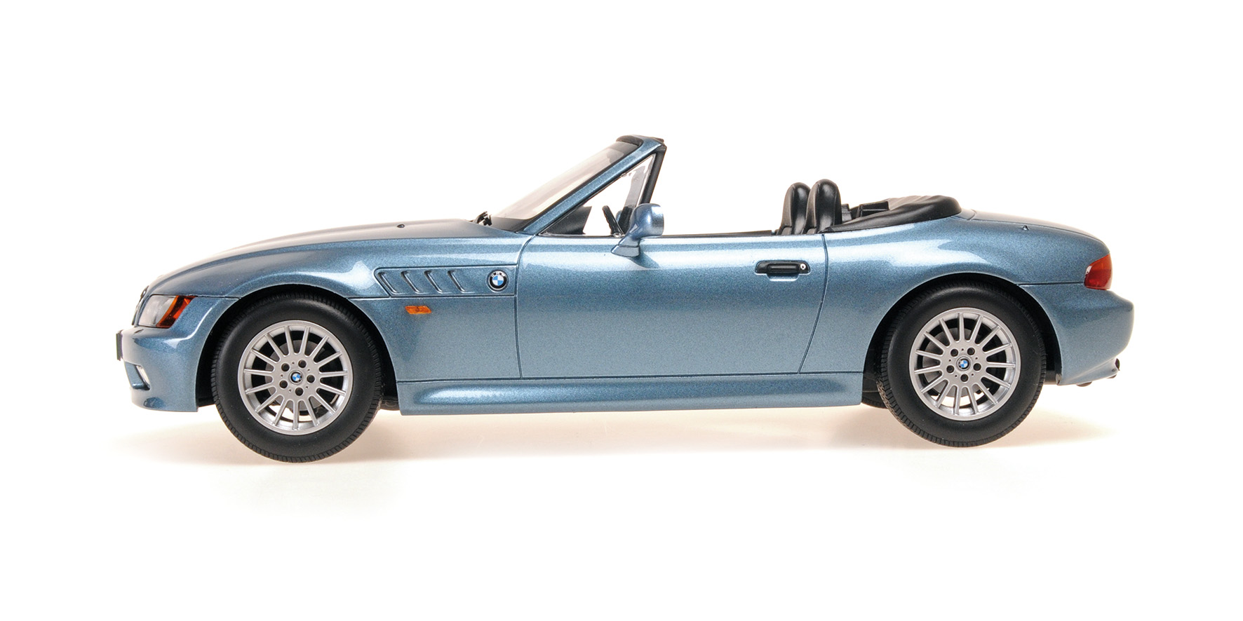 BMW Z3 ROADSTER - 1997 - LIGHT BLUE METALLIC