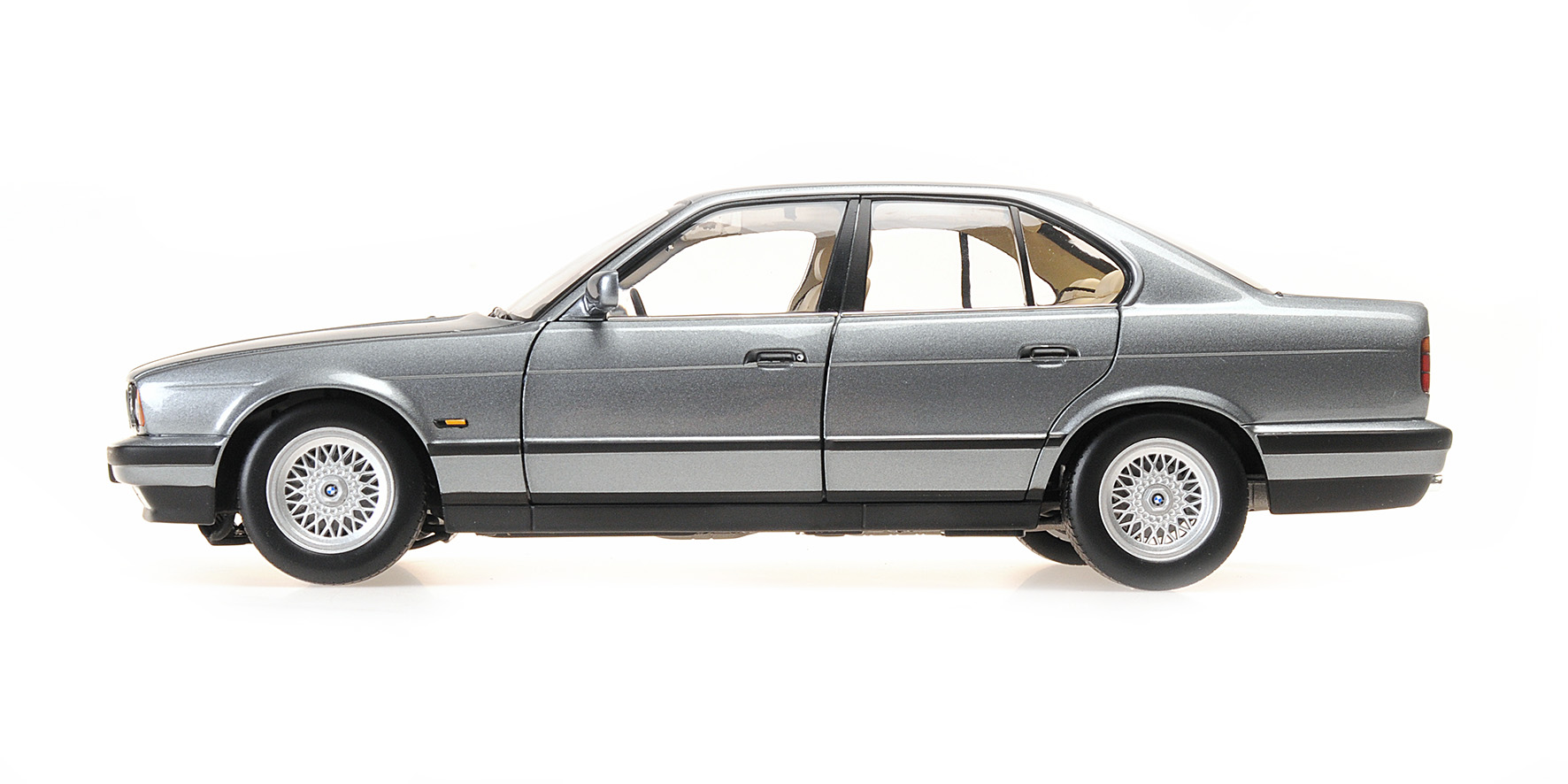 BMW 535i (E34) - 1988 - GREY METALLIC