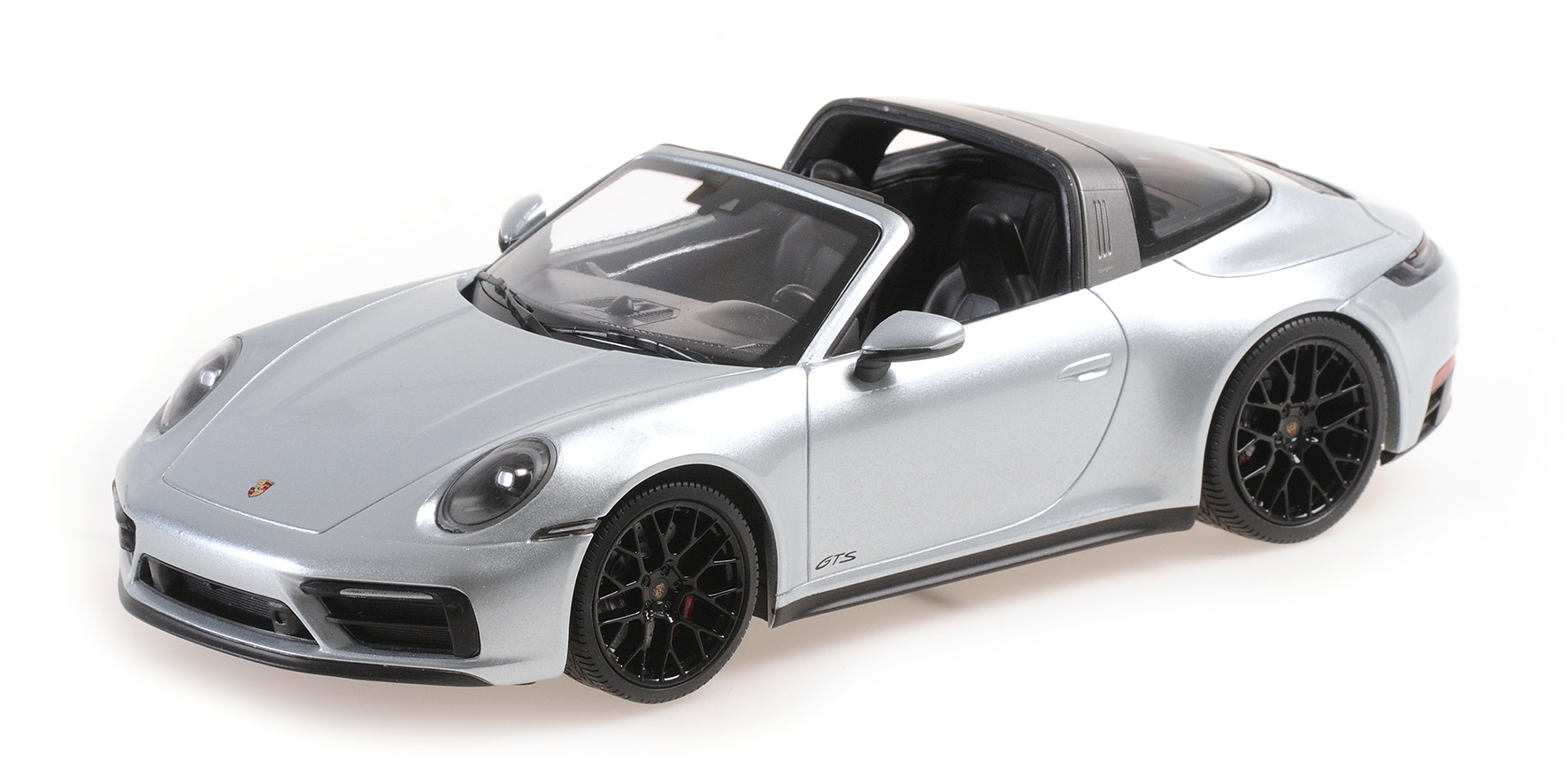 PORSCHE 911 (992)  TARGA 4 GTS - 2021 - SILVER
