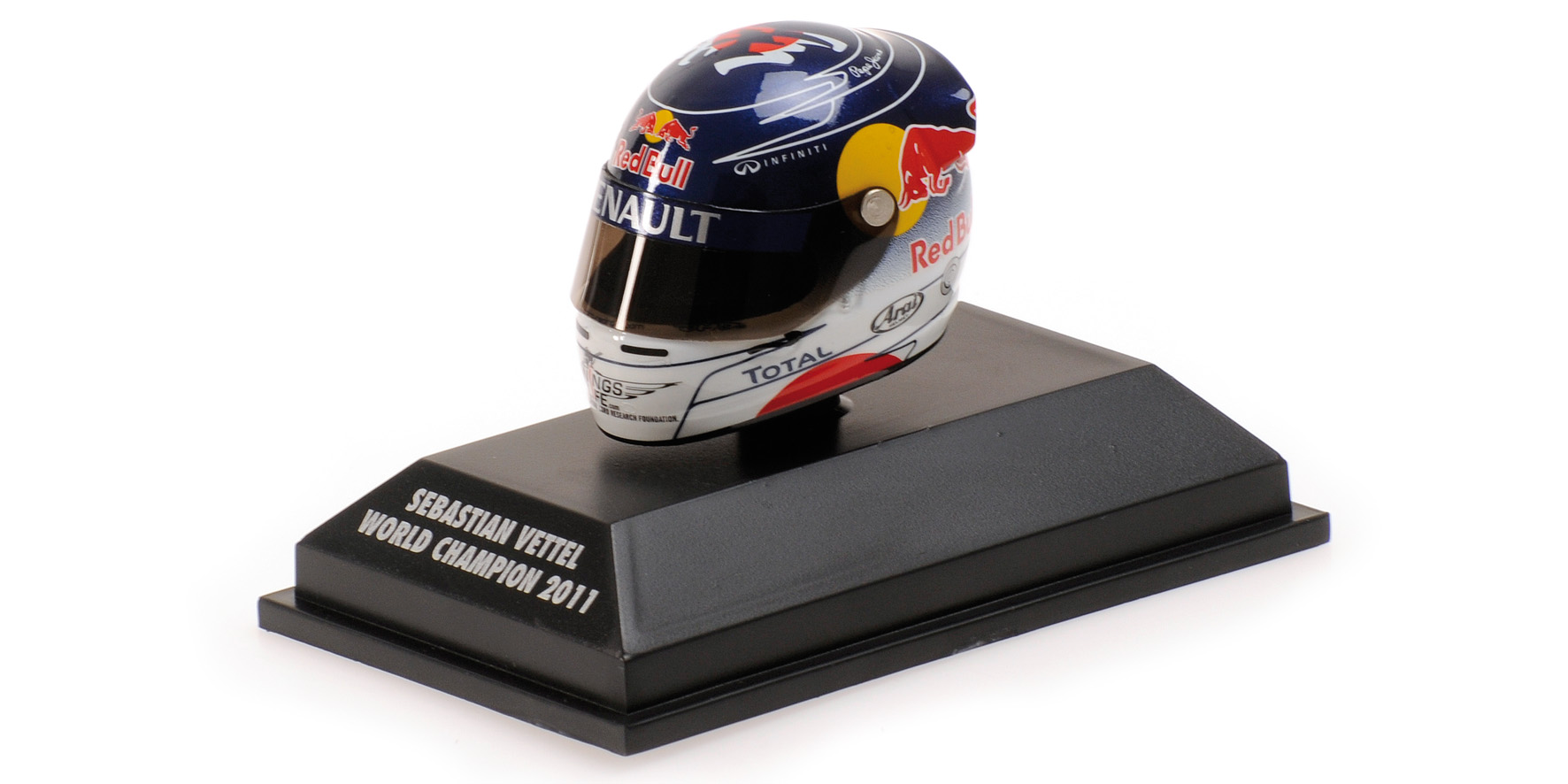 ARAI HELMET - SEBASTIAN VETTEL - SUZUKA 2011 - WORLD CHAMPION