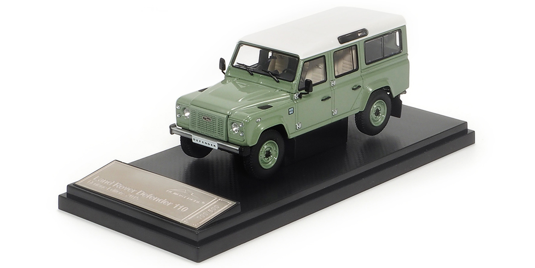 LAND ROVER DEFENDER 110 HERITAGE EDITION - 2015 - GREEN