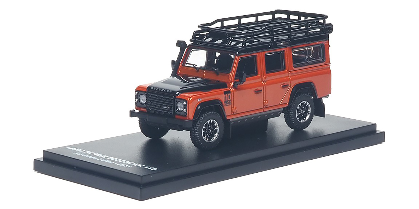 LAND ROVER DEFENDER 110 - ADVENTURE EDITION - 2015 (610301001)