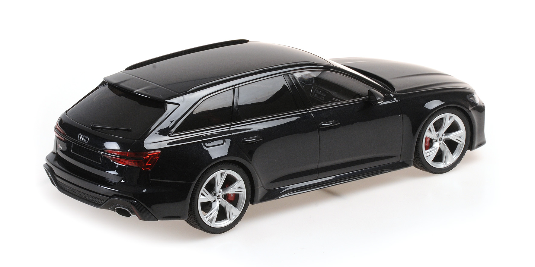 AUDI RS 6 AVANT - 2019 - BLACK METALLIC