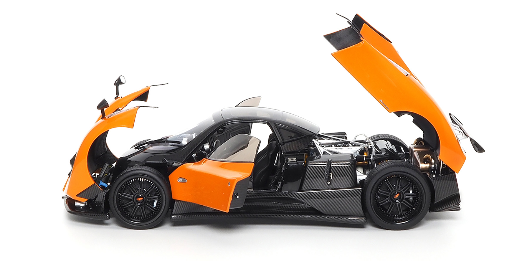PAGANI ZONDA F - 2005 - ARANCIO ST. TROPEZ - (850409001)
