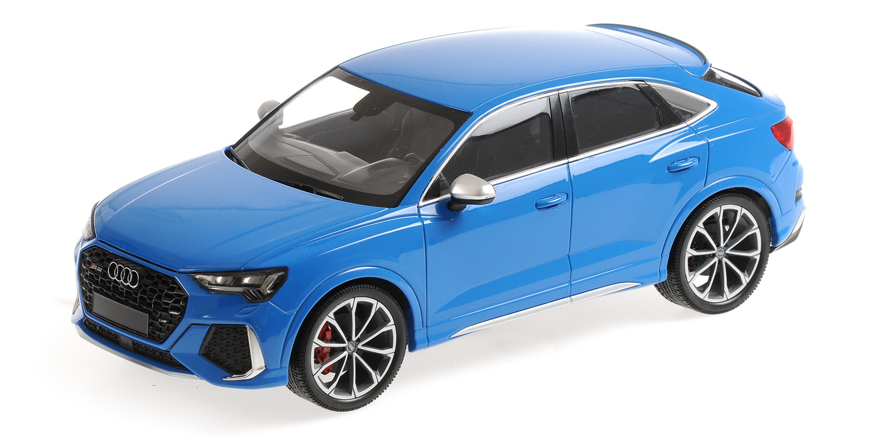AUDI RSQ3 - 2019 - BLUE