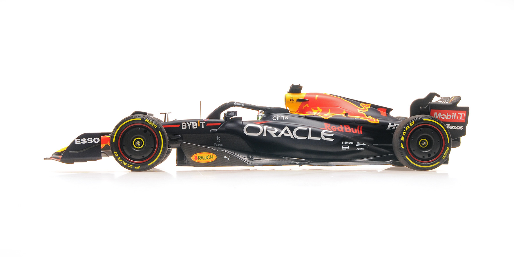 ORACLE RED BULL RACING RB18 - MAX VERSTAPPEN - WINNER ITALIAN GP 2022