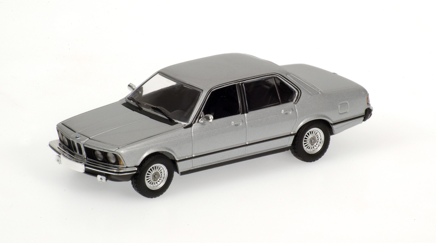BMW 733I (E23) - 1977 - SILVER METALLIC
