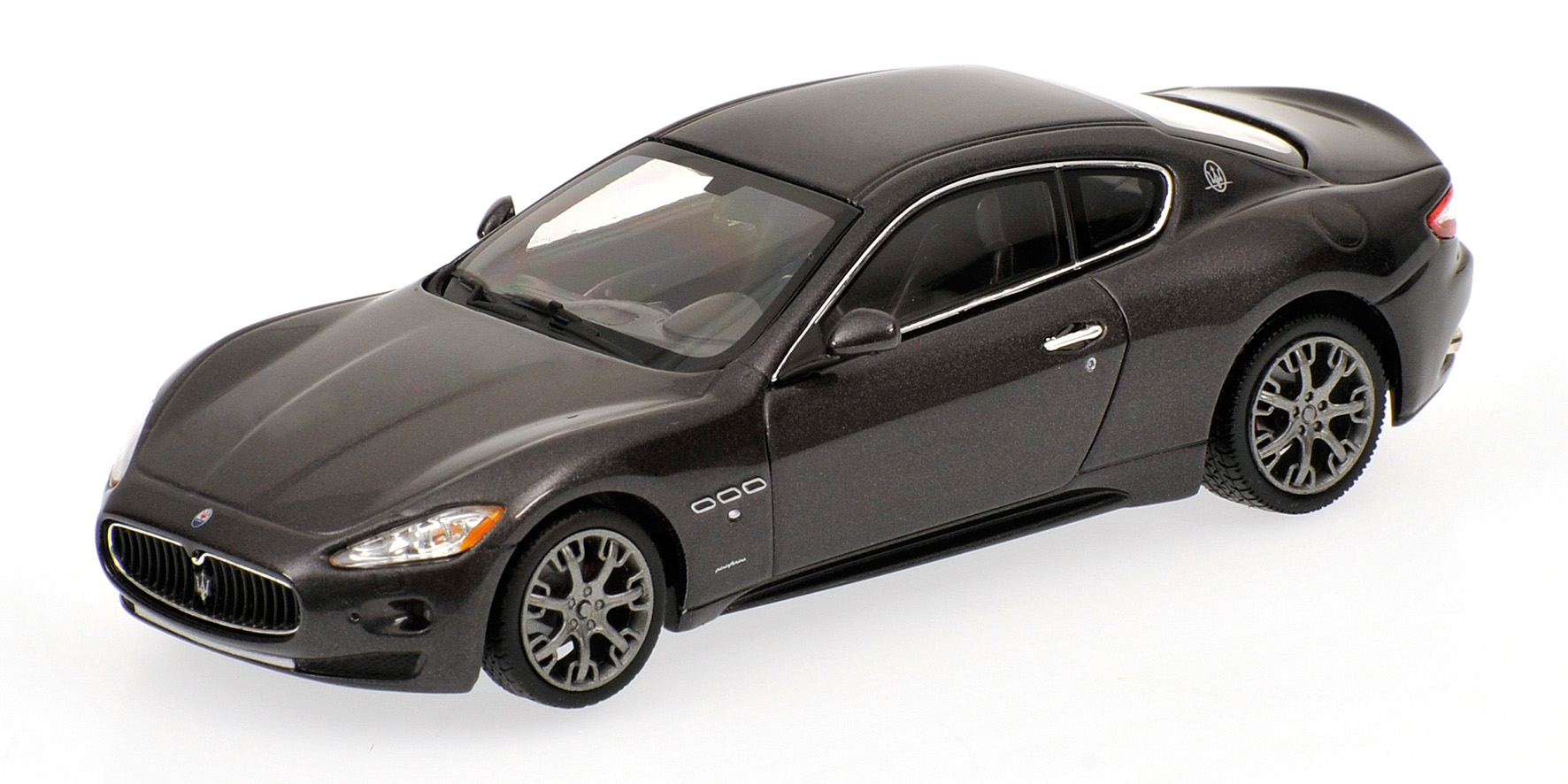 MASERATI GRANTURISMO S - 2008 - GREY METALLIC