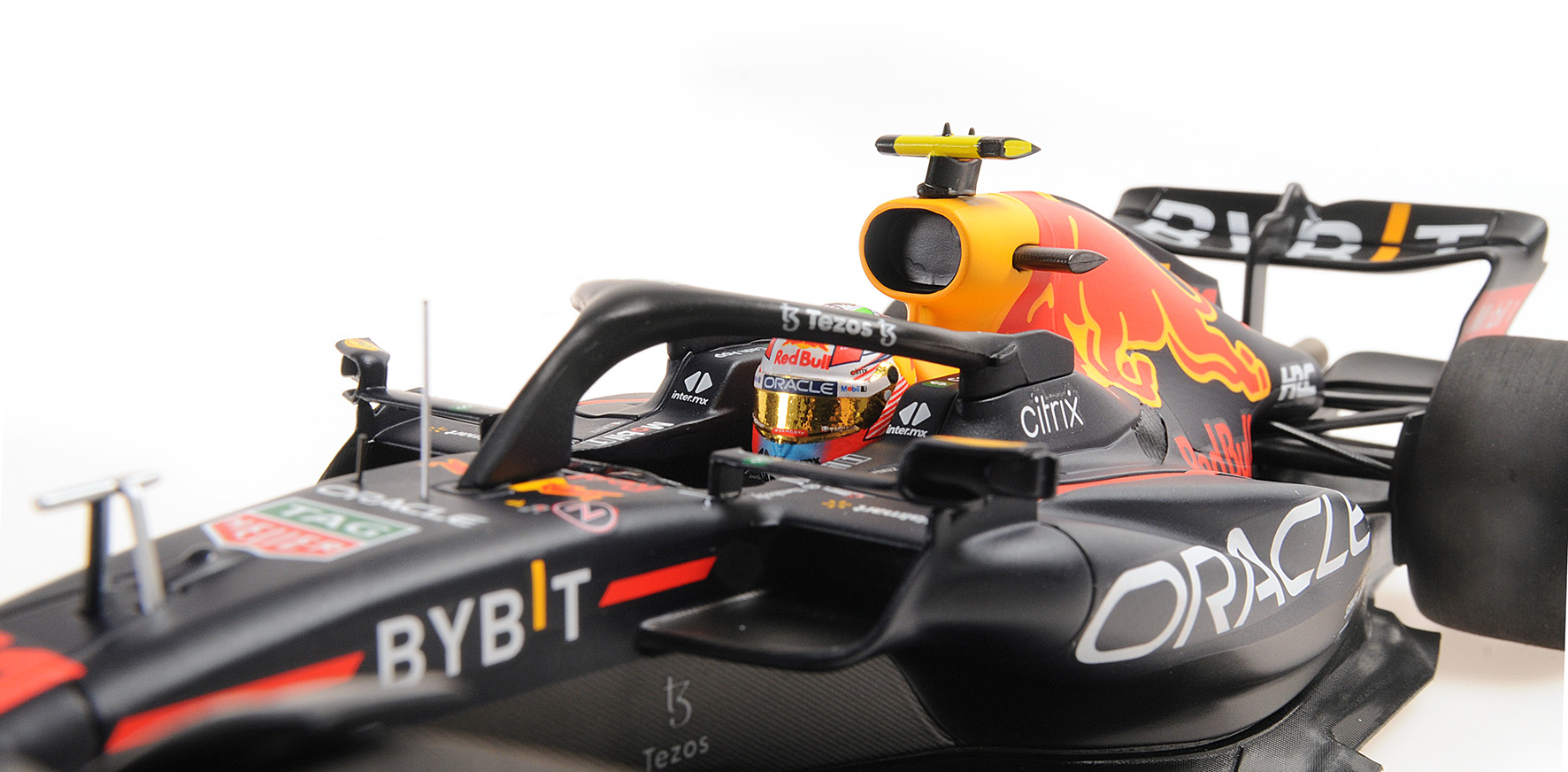 ORACLE RED BULL RACING RB18 - SERGIO PÉREZ - MIAMI GP 2022