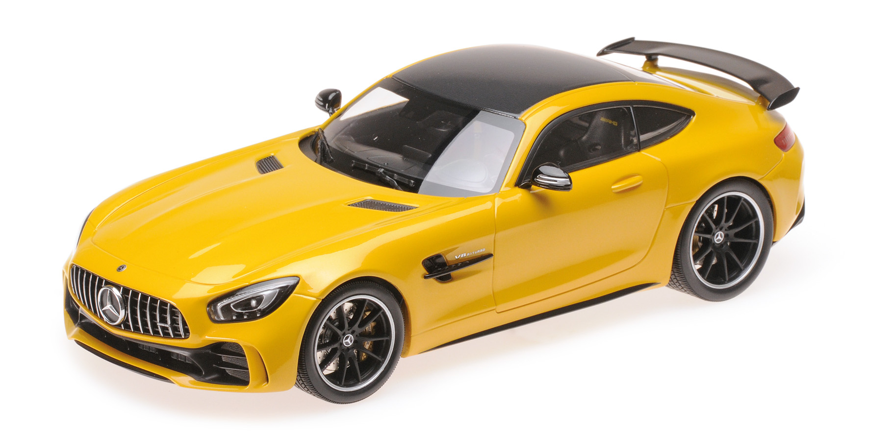 MERCEDES-AMG GT-R - 2017 - YELLOW
