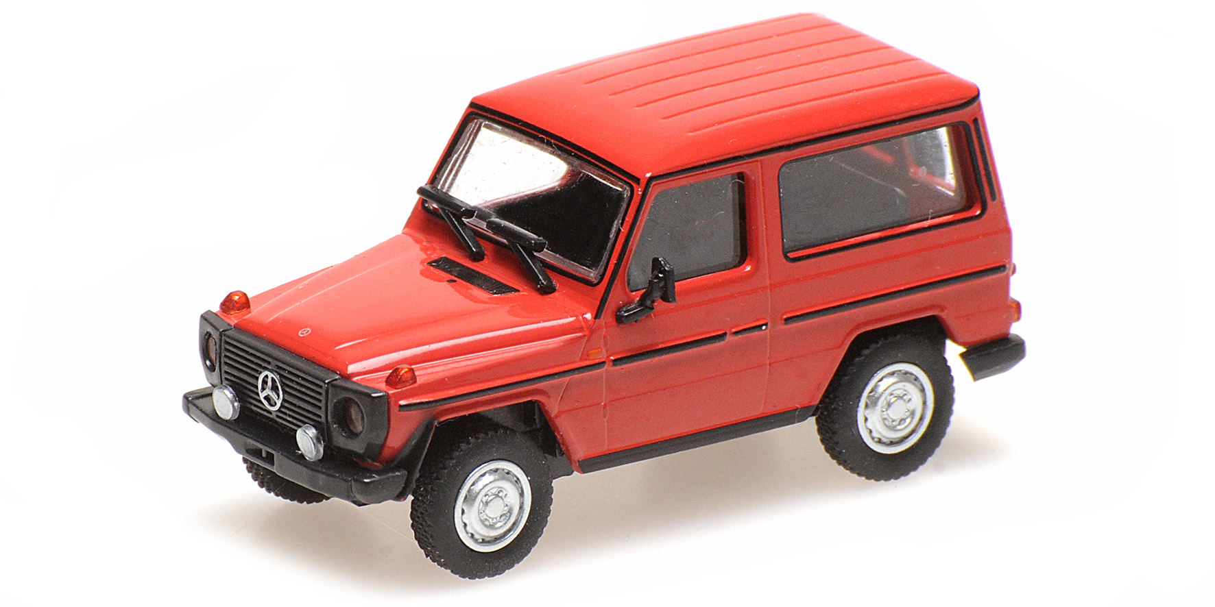 MERCEDES-BENZ G-MODEL SHORT (W460) - 1980 - RED