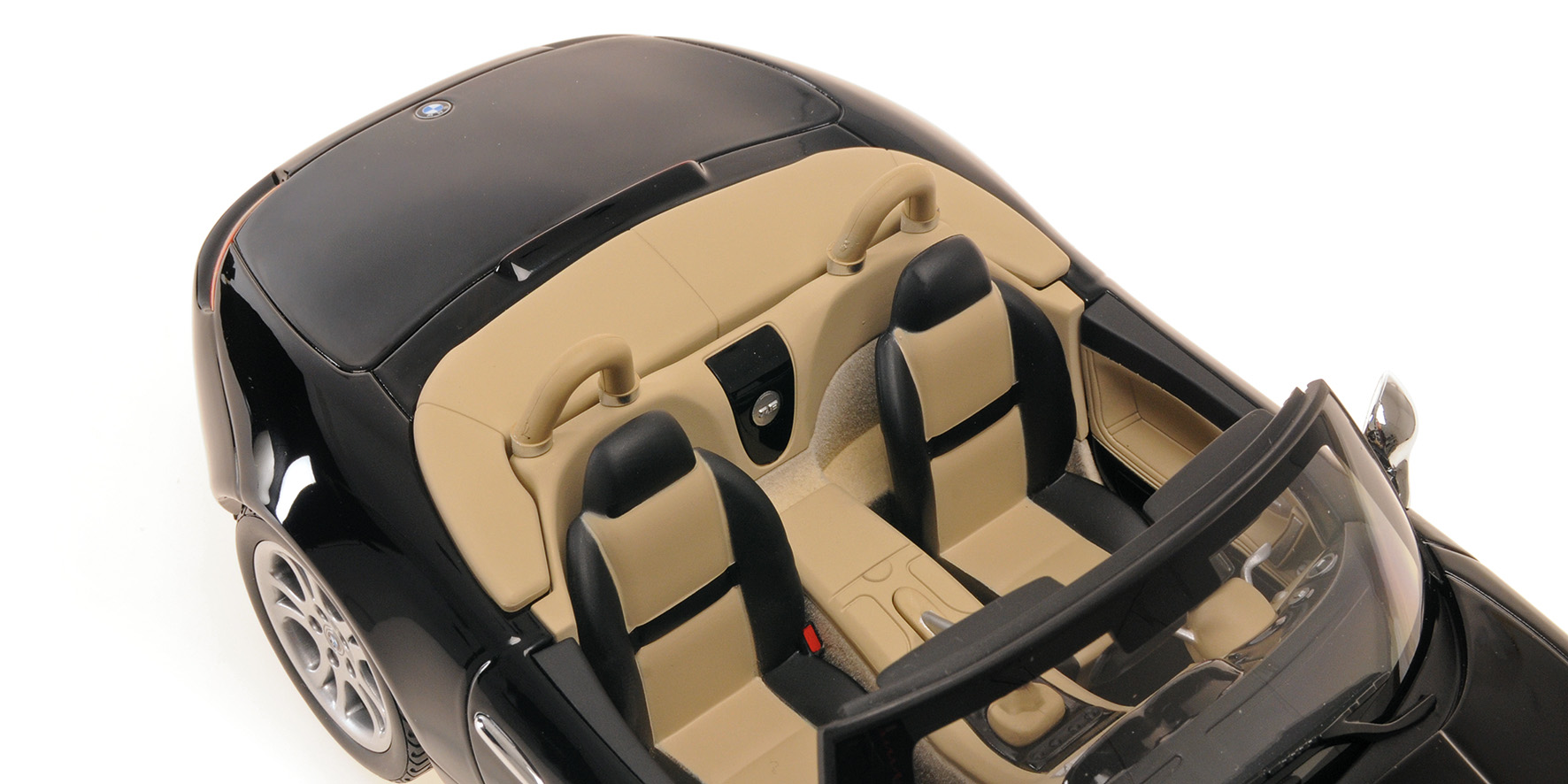 BMW Z8 ROADSTER - 2000 - BLACK