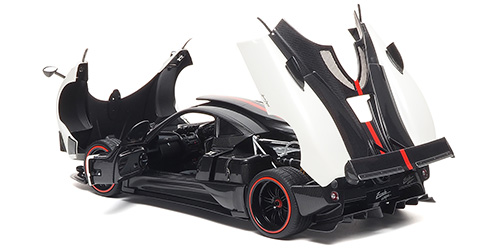 PAGANI ZONDA CINQUE COUPE - 2009 - RHD - BIANCO BENNY (850604001)
