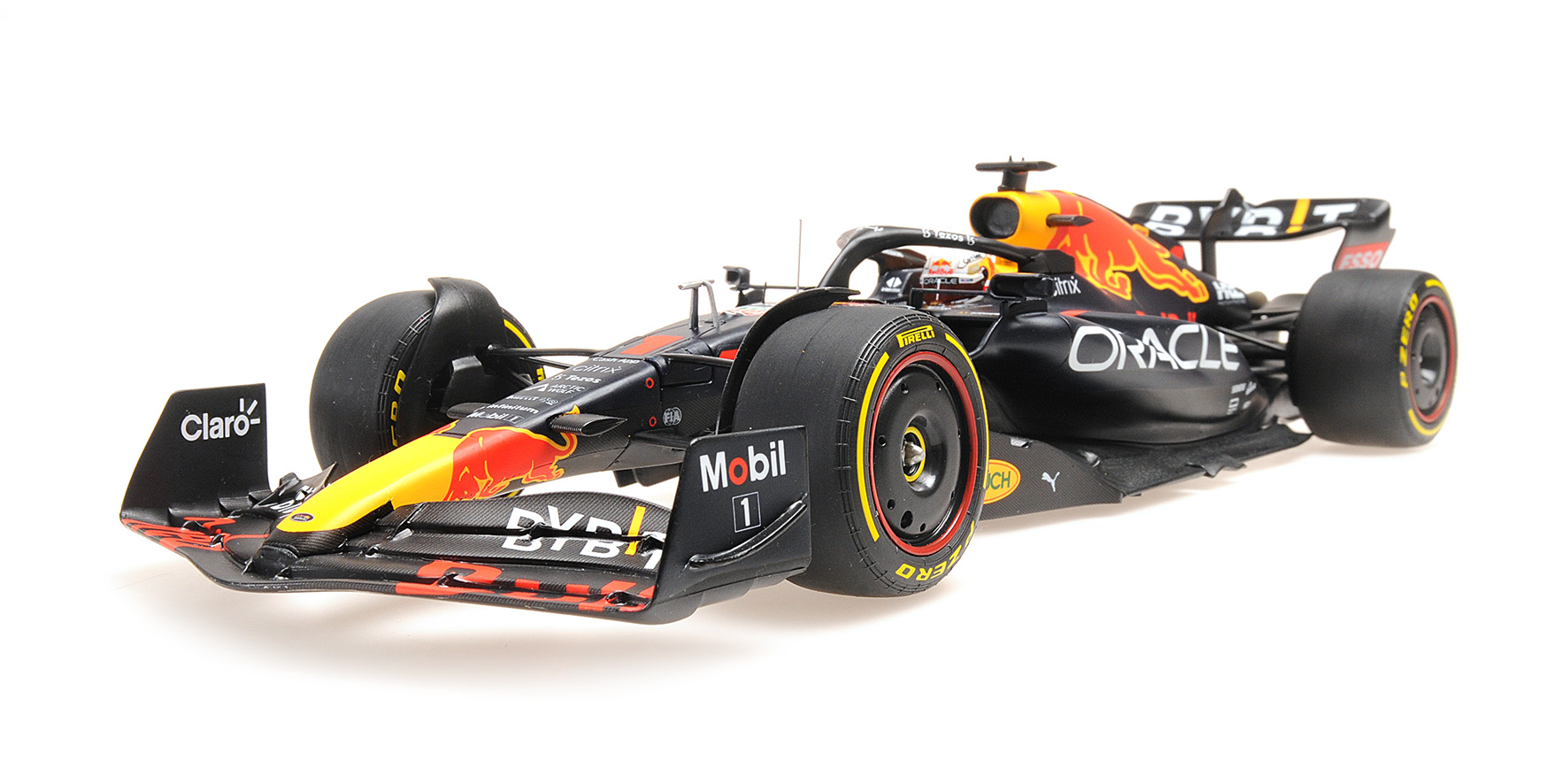 ORACLE RED BULL RACING RB18 - MAX VERSTAPPEN - WINNER SAUDI ARABIAN GP 2022