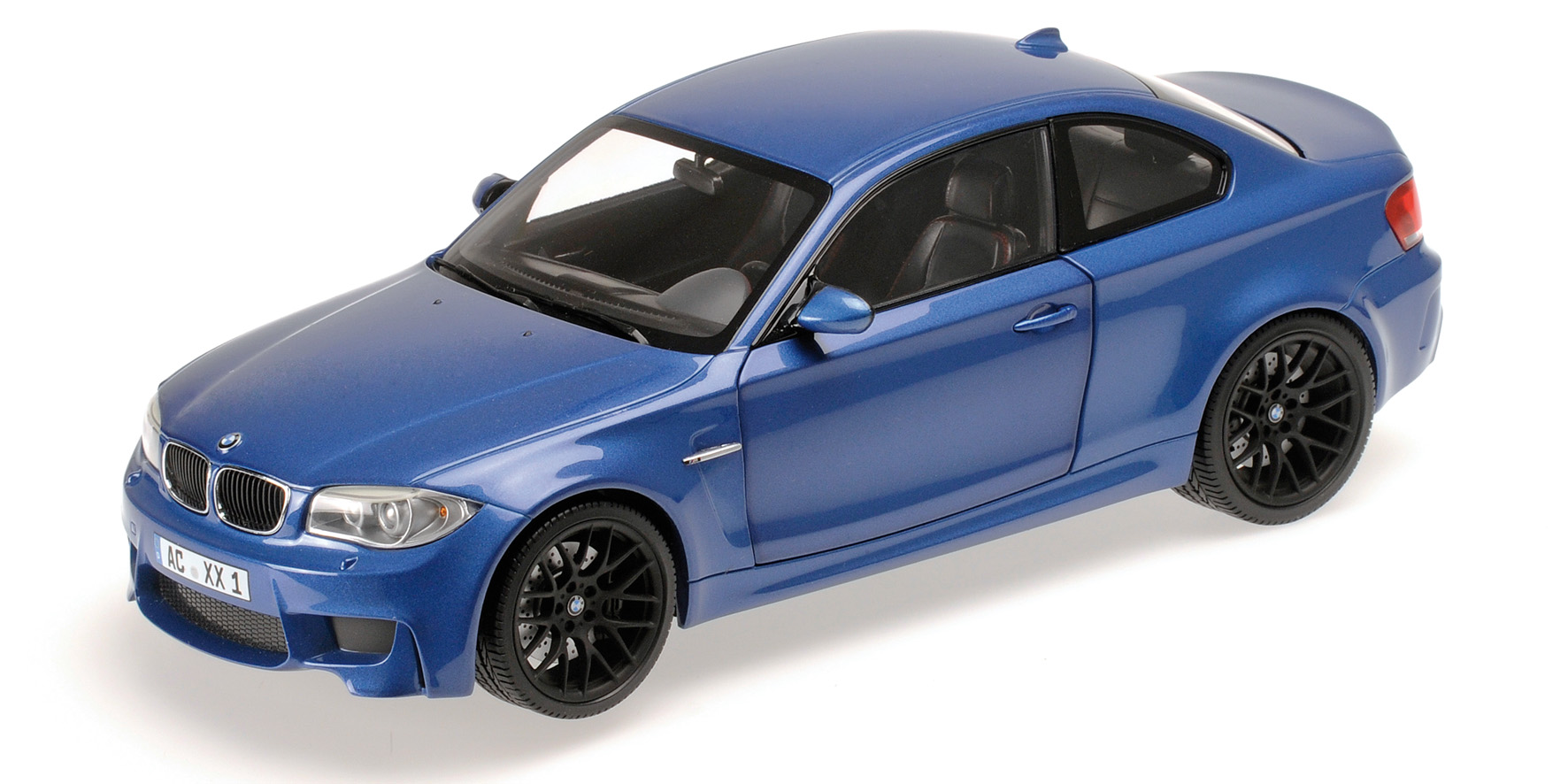BMW 1er M COUPÉ - 2011 - BLUE METALLIC