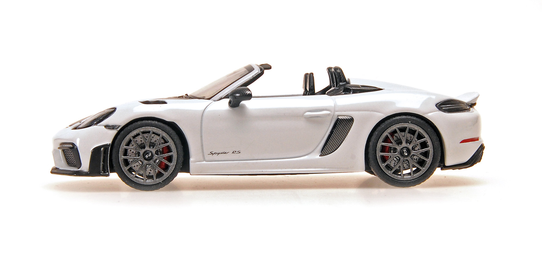 PORSCHE SPYDER RS - 2023 - WHITE W/ WEISSACH PACKAGE