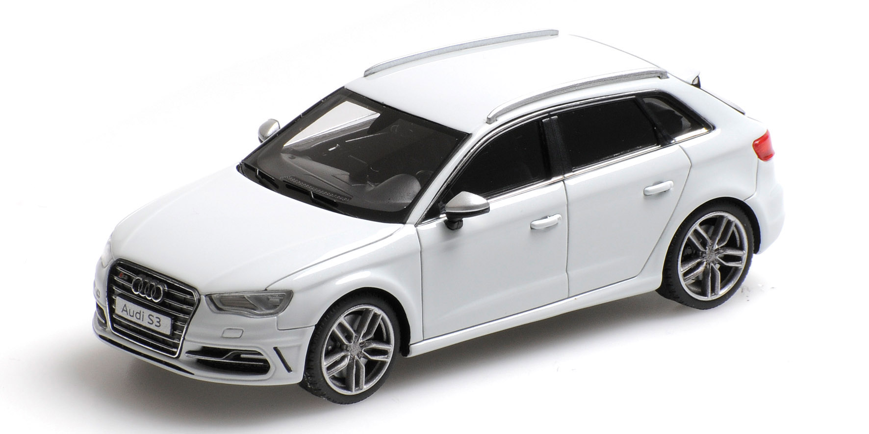 AUDI S3 SPORTBACK - 2013 - WHITE
