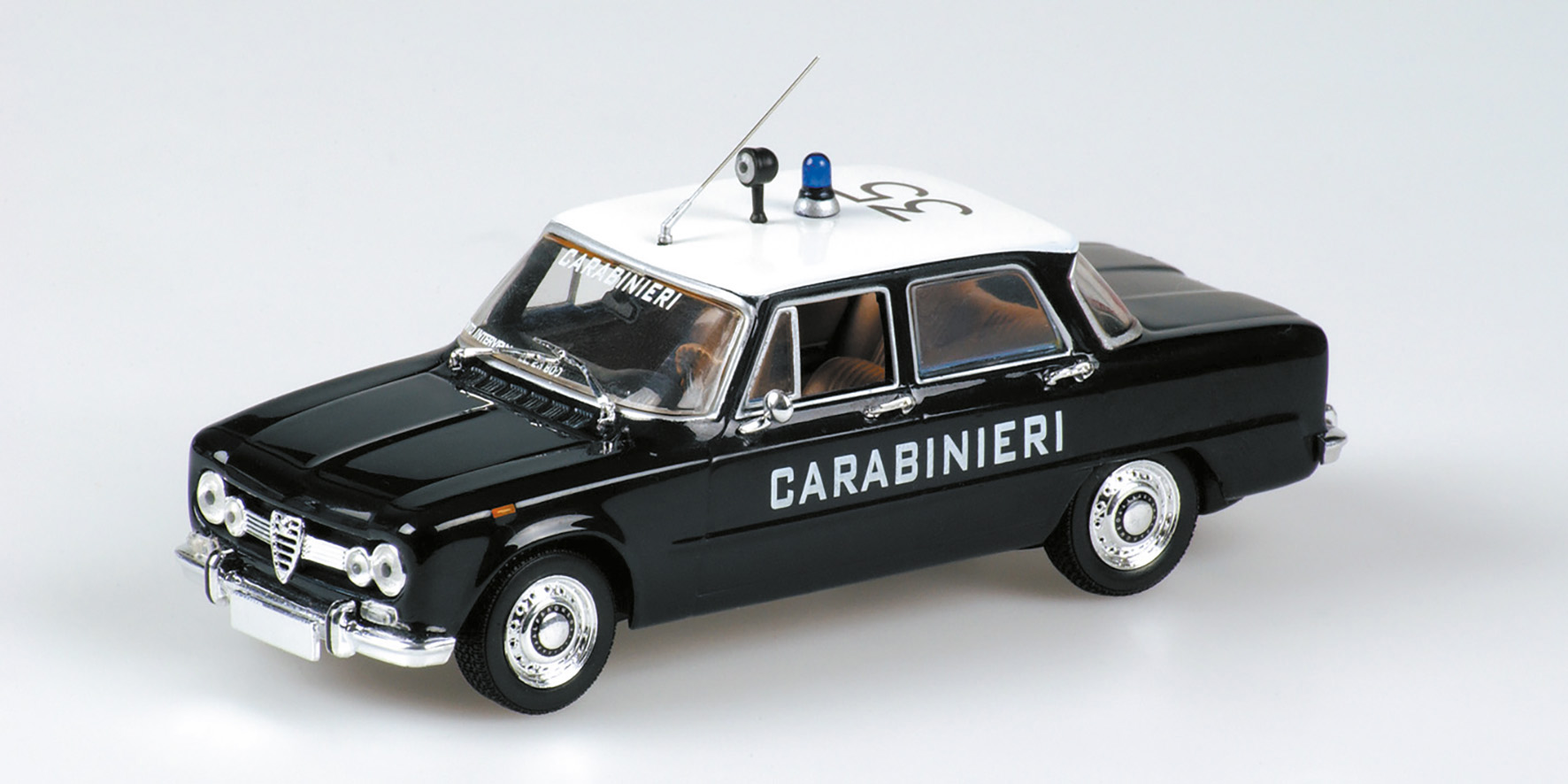 ALFA ROMEO GIULIA 1300 - 1970 - 'CARABINIERI'