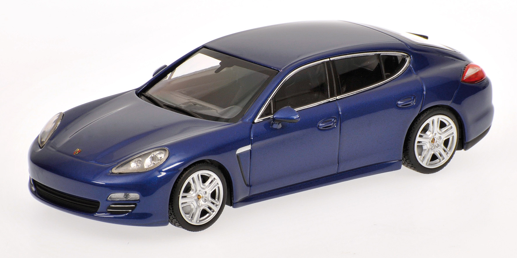 PORSCHE PANAMERA 4 - 2011 - BLUE METALLIC