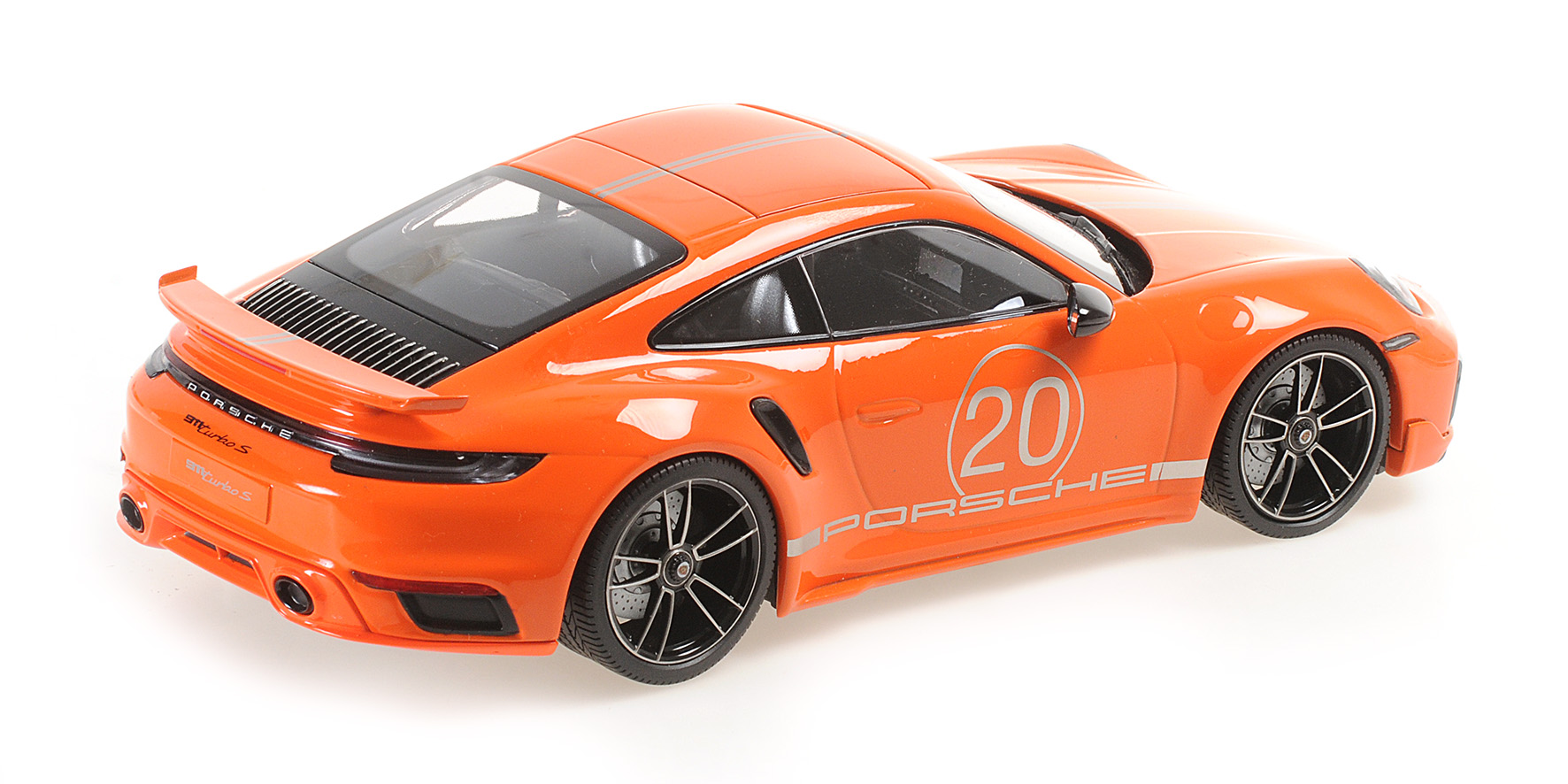 PORSCHE 911 (992) TURBO S COUPE SPORT DESIGN - 2021 - ORANGE