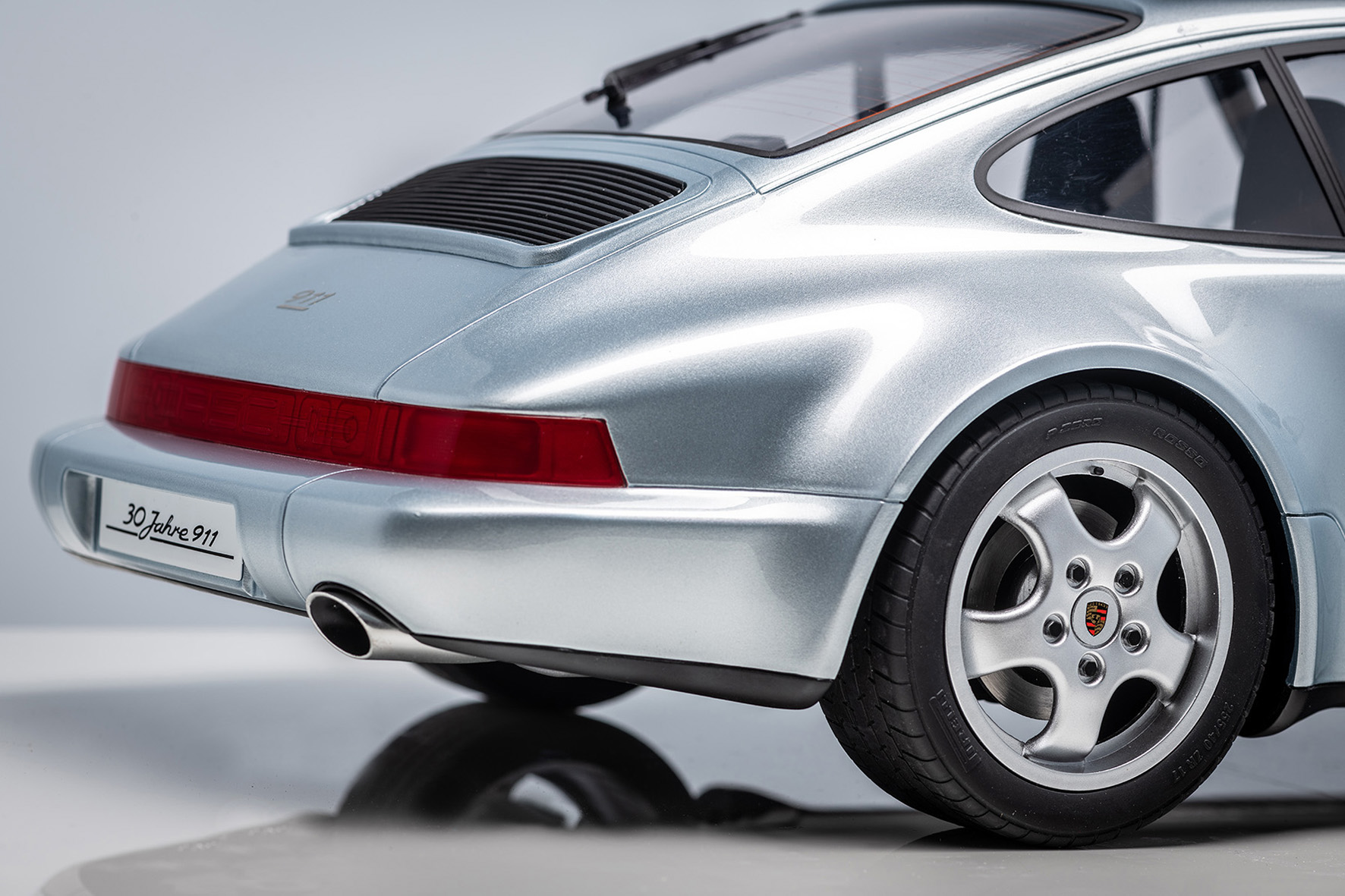 PORSCHE 911 (964) 30 JAHRE 911 - 1993 - POLAR-SILBER-METALLIC (99)