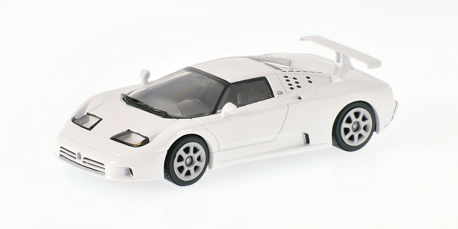 BUGATTI EB 110 - 1994 - WHITE