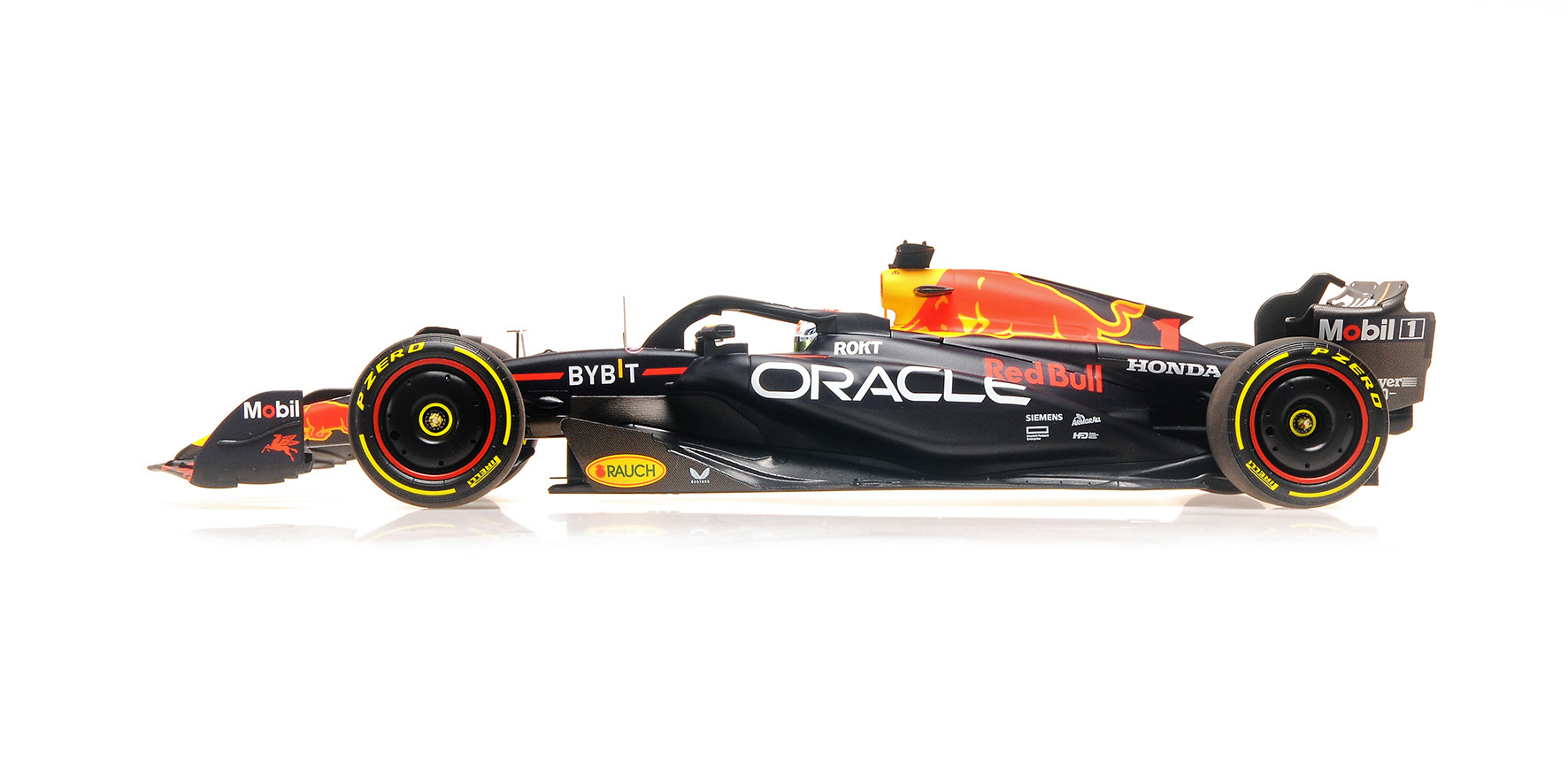 ORACLE RED BULL RACING RB19 - MAX VERSTAPPEN - WINNER AUSTRALIAN GP 2023