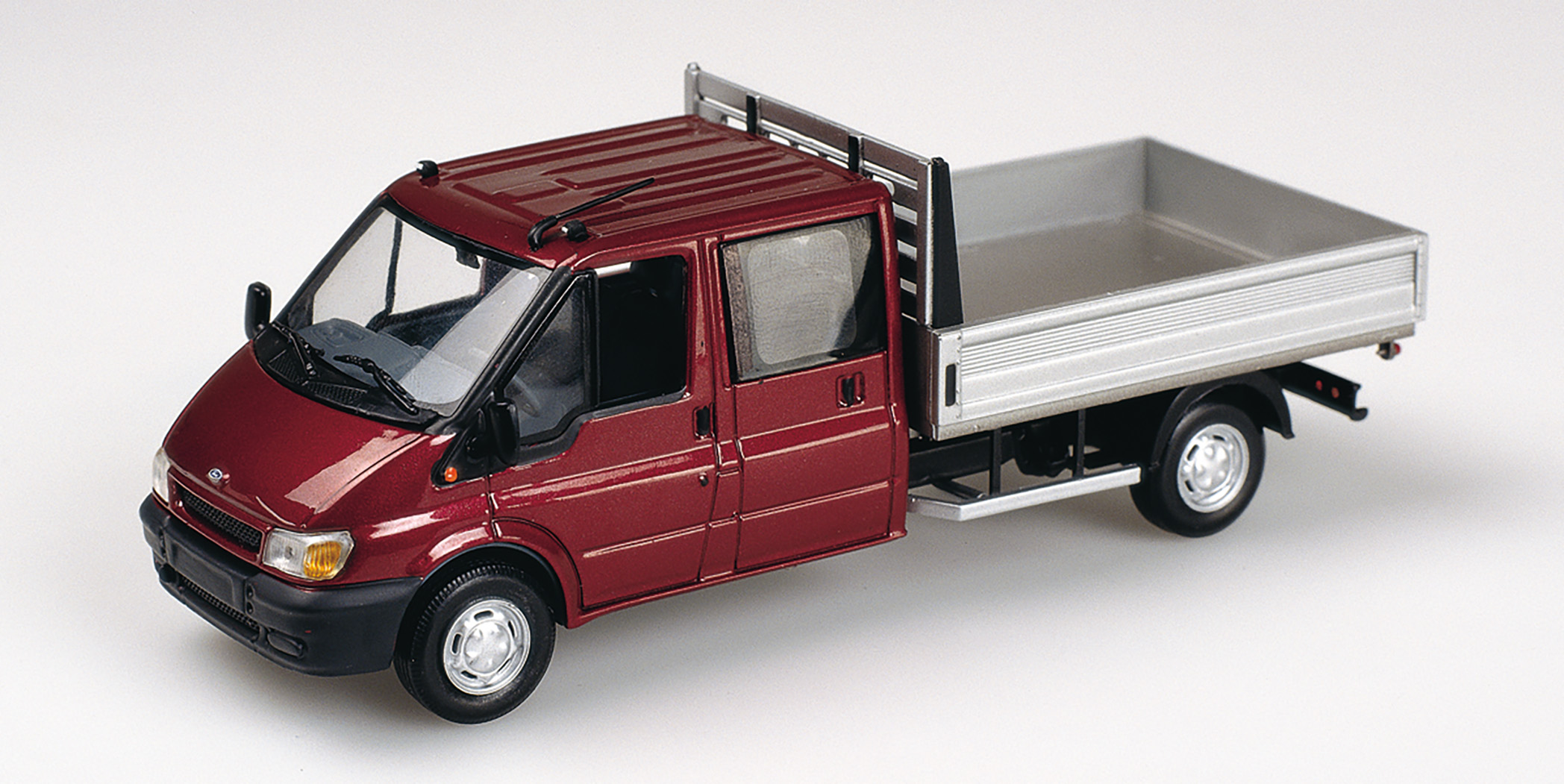 FORD TRANSIT DOKA PRITSCHE - 2000 - RED METALLIC