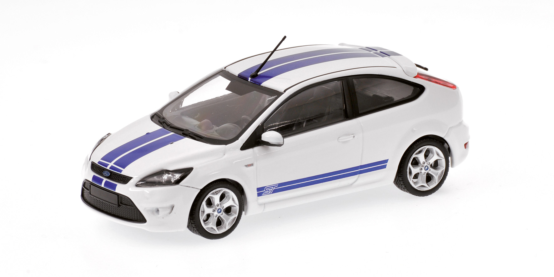FORD FOCUS ST - 2008 - WHITE (FROST-WEISS)
