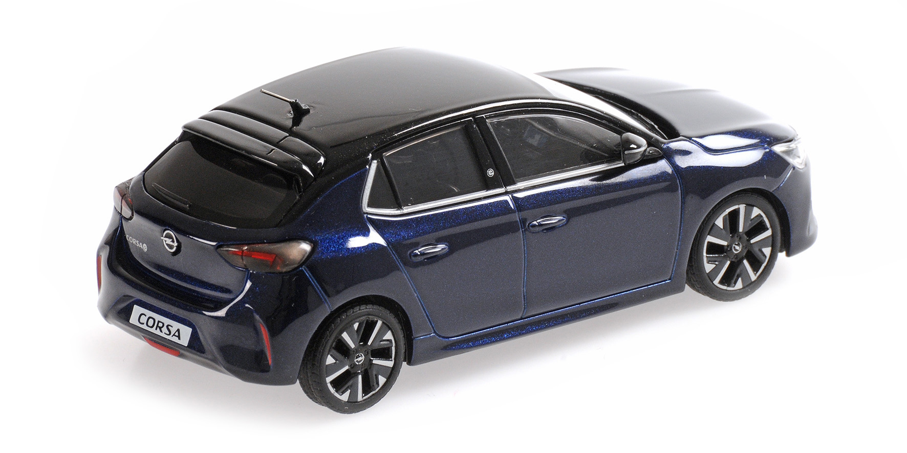 OPEL CORSA E - 2019 - BLUE METALLIC