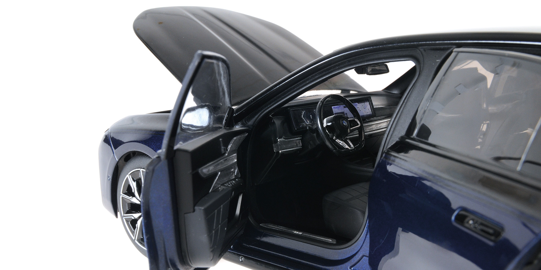 BMW i7 M70 (G70) - 2024 - BLUE METALLIC/BLACK METALLIC