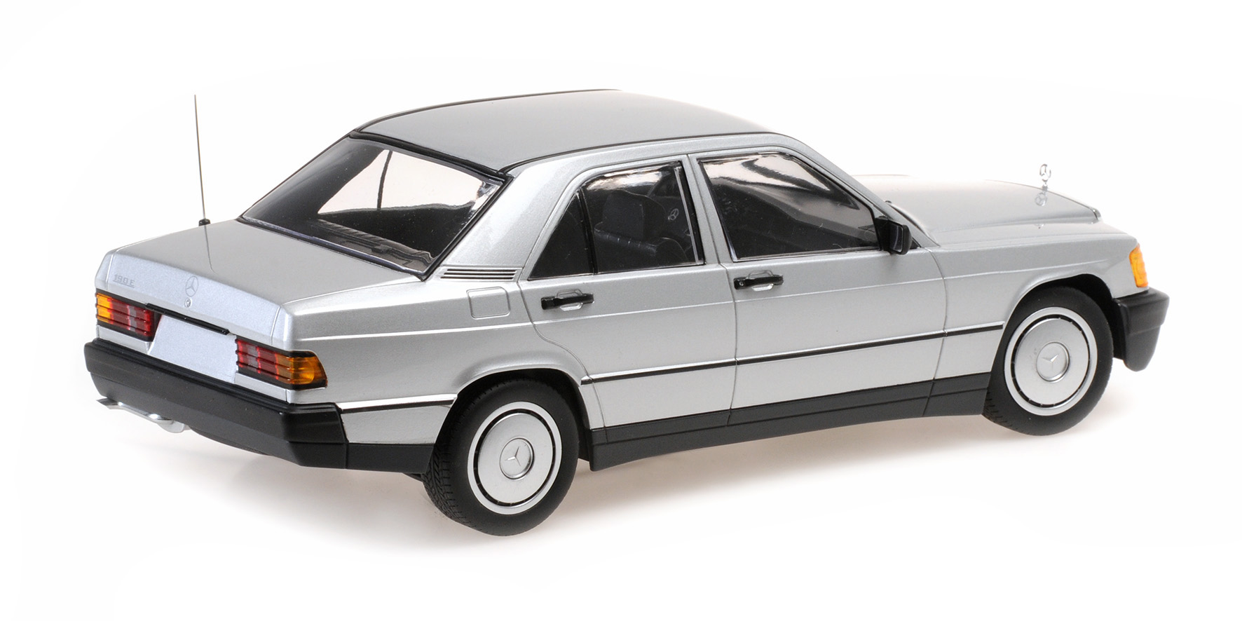 MERCEDES-BENZ 190E (W201) - 1982 - SILVER